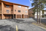 Lagoon 736D townhouse Accommodation Denver