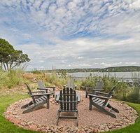 Lake Views on the Patio - Accommodation Denver