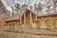 Luxe Spacious Stone Mountain Retreat with Sauna Accommodation Denver
