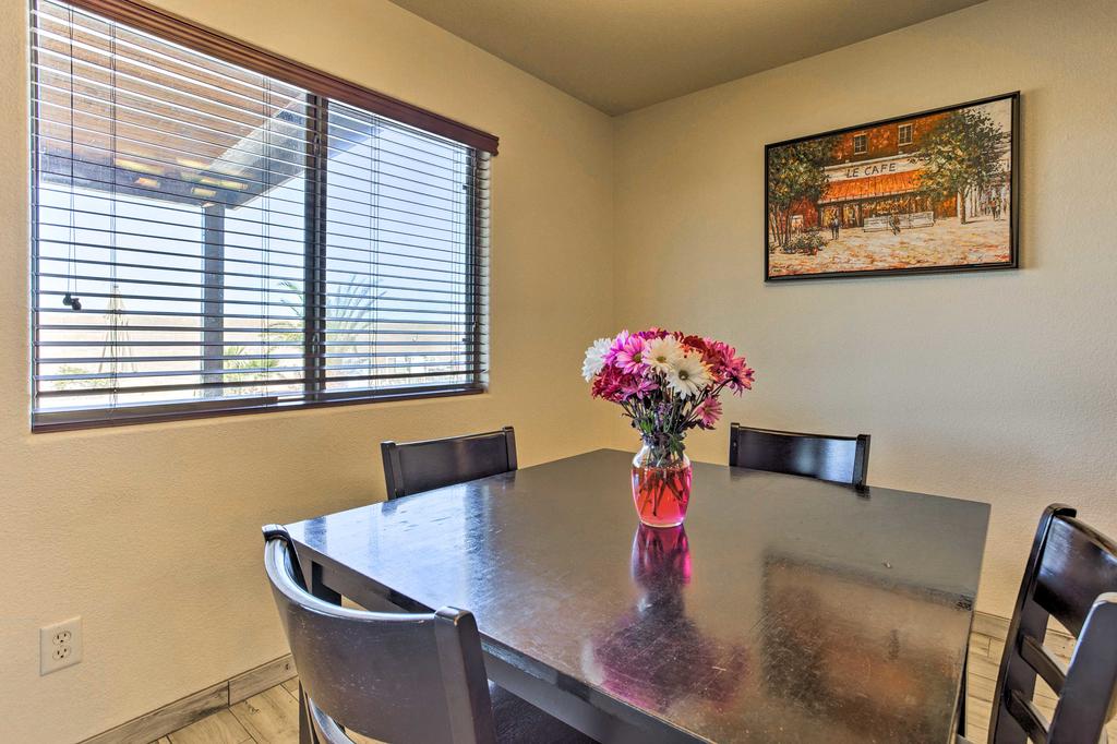 Maricopa House With Pool, Hot Tub, And Putting Green! - thumb 3