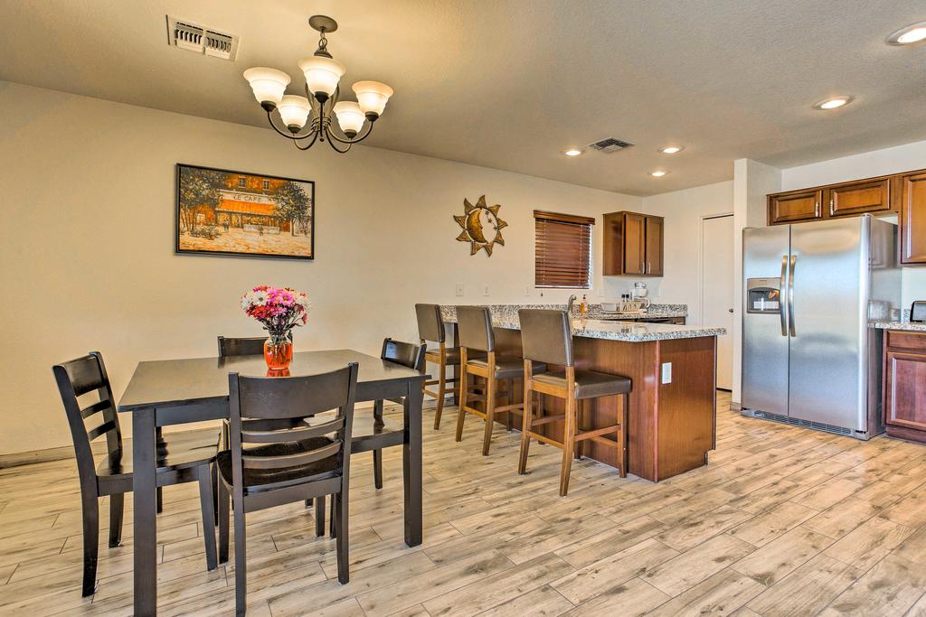 Maricopa House With Pool, Hot Tub, And Putting Green! - thumb 2