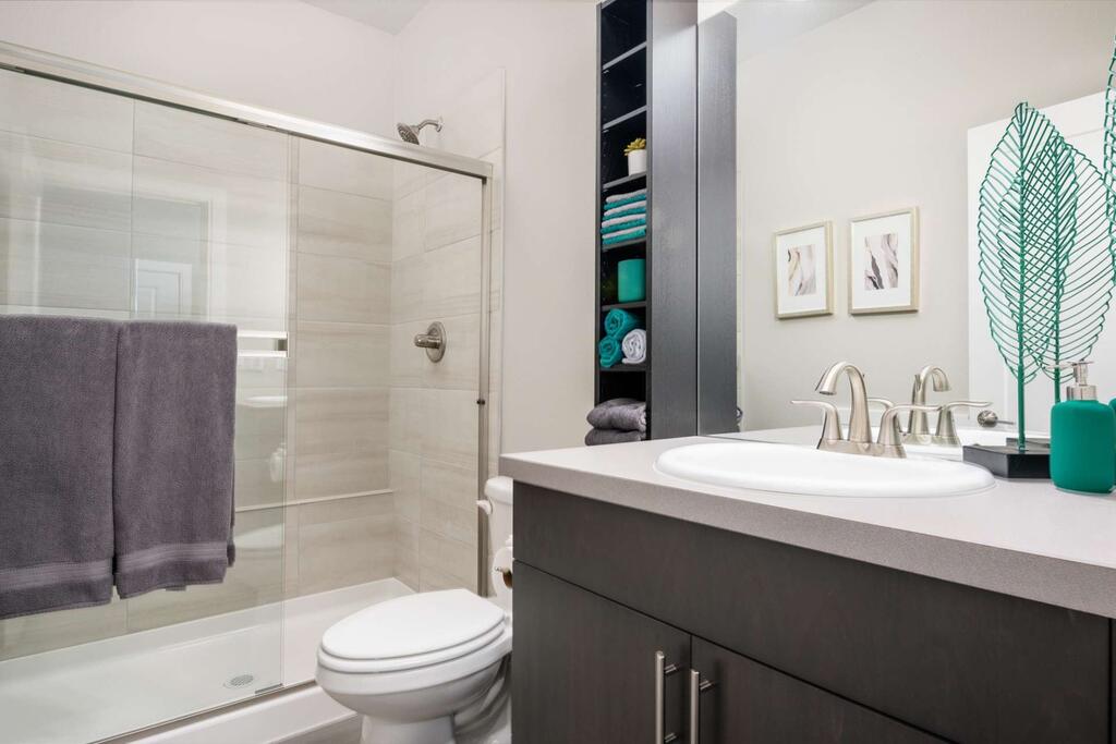 Milwaukie Heights North Studio - thumb 1