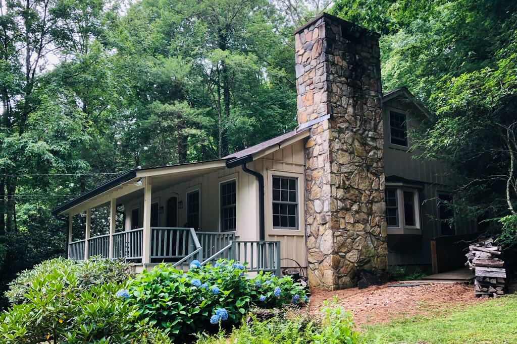 Mirror Lake Cottage With Private Deck, Waterfall - thumb 2