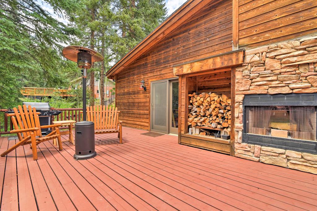 Mountain Cabin With Deck & Backyard On Mill Creek! - thumb 1