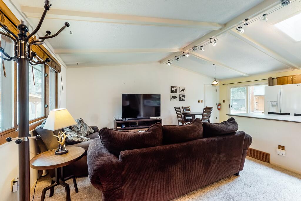 Mountain Oasis - thumb 1