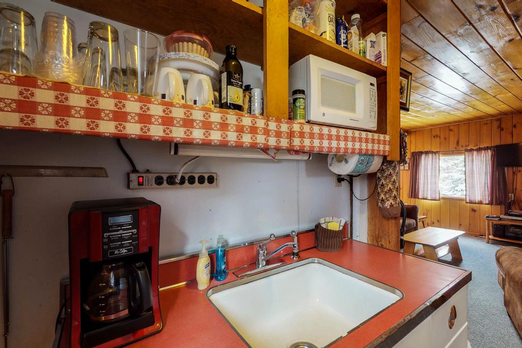 Naughty Pine Cabin - thumb 3