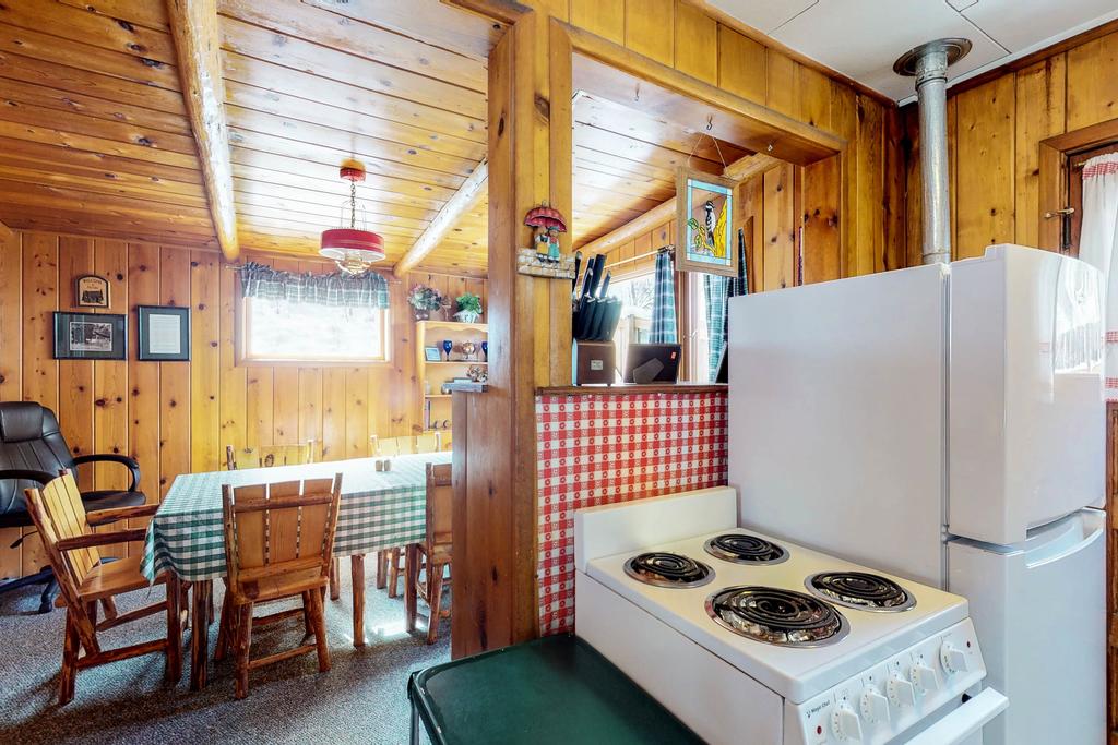 Naughty Pine Cabin - thumb 2
