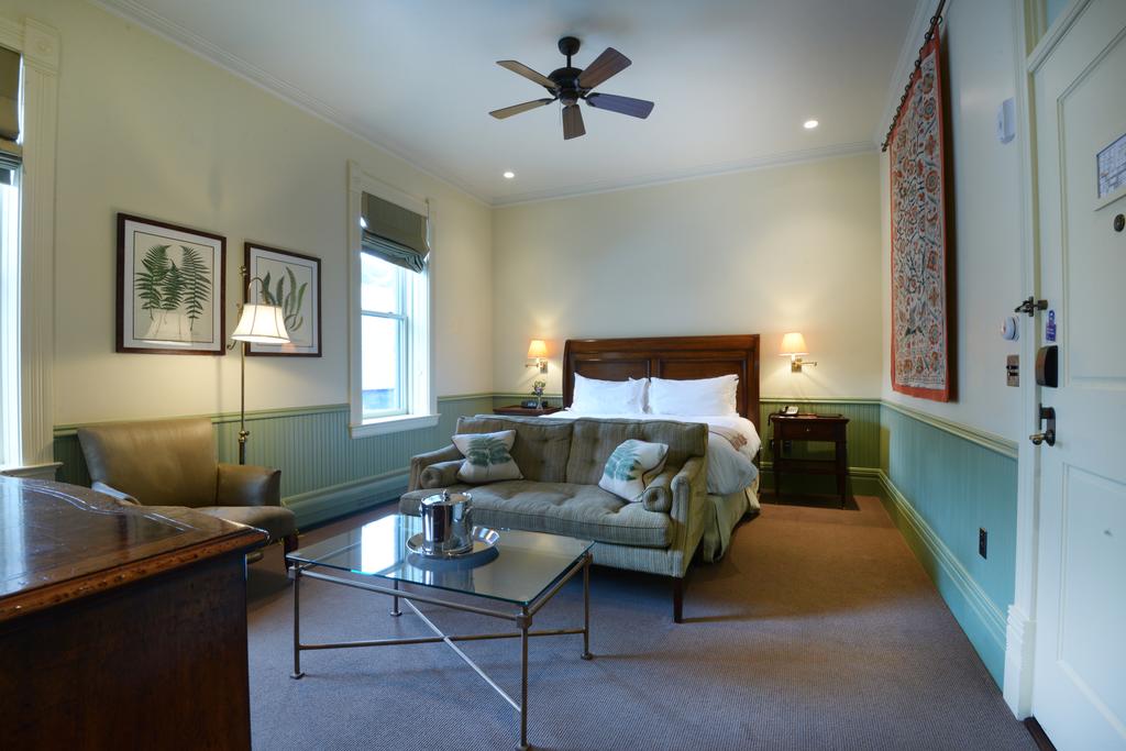 New Sheridan Hotel - thumb 1