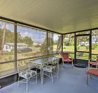 NEW Frostproof Home w/Screened-in Porch Near Lake - Accommodation Denver