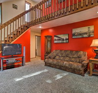 Poconos Home 2 Mi to Hiking, Canoeing & More! - Accommodation Denver