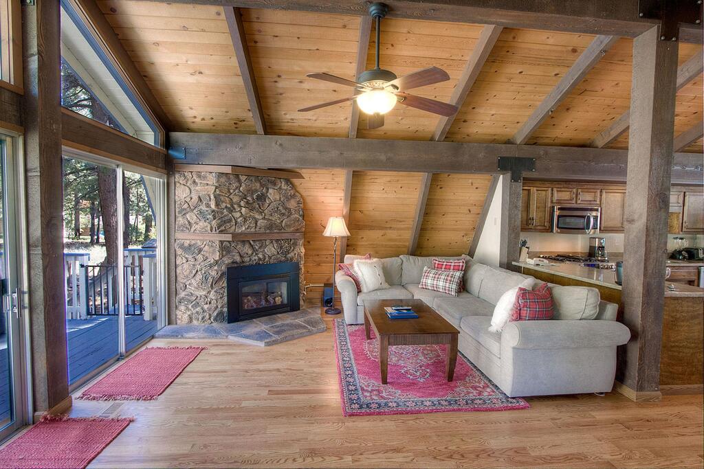 Ponderosa Palace By Lake Tahoe Accommodations - thumb 2