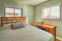 Quaint Suburban Royal Oak Escape Less Than 3 Mi Downtown Accommodation Denver