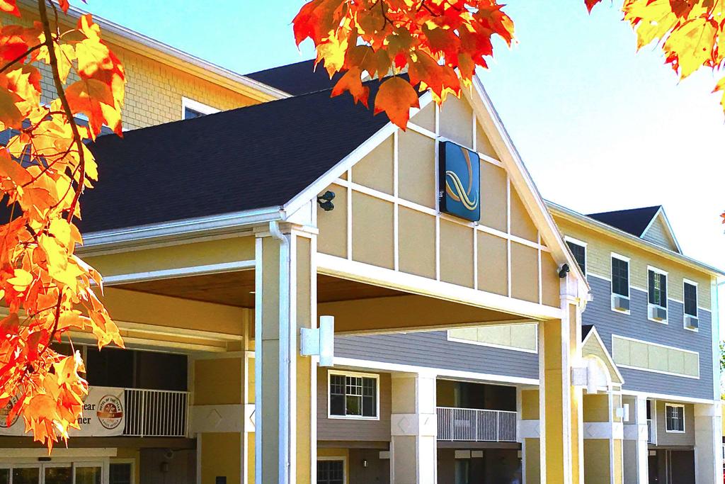 Quality Inn & Suites Evergreen Hotel - thumb 1