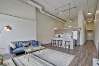 Relaxing Flat  Pool  Gym Accommodation Denver