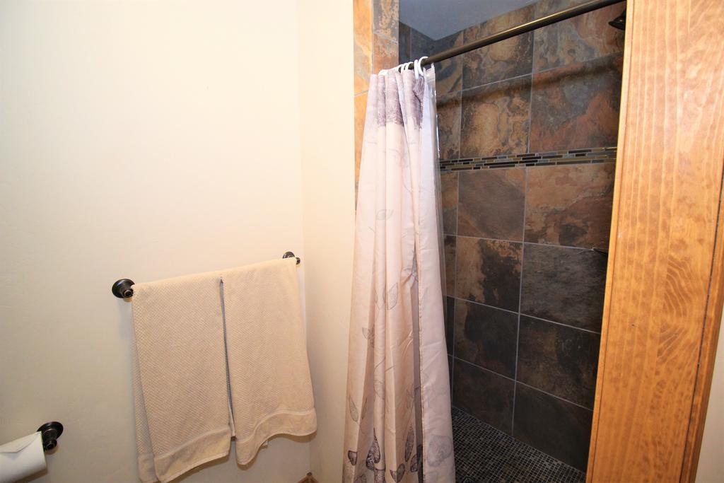 Riverwalk Lodge B-8 - thumb 2