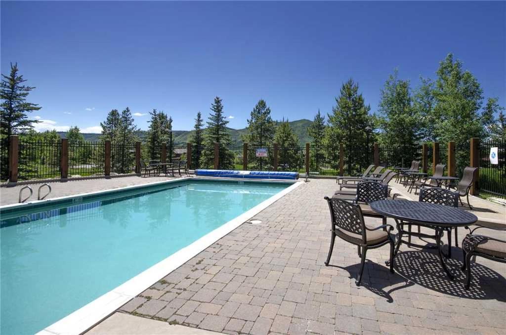 Rockies Condominiums - R2408 - thumb 2