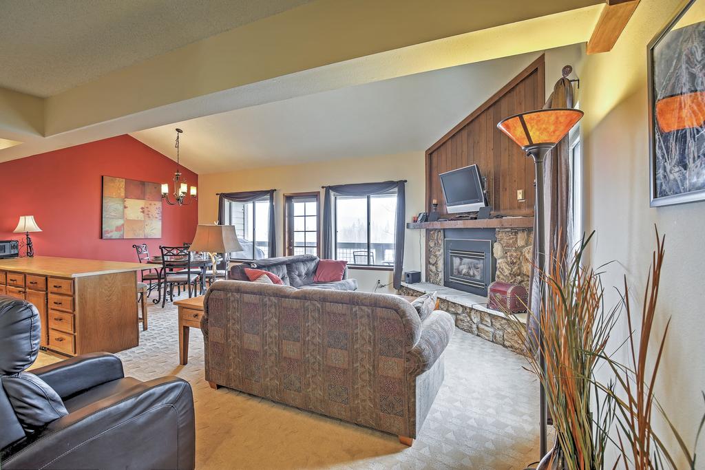 Scenic Silverthorne Condo W/ Balcony & Mtn. Views! - thumb 3
