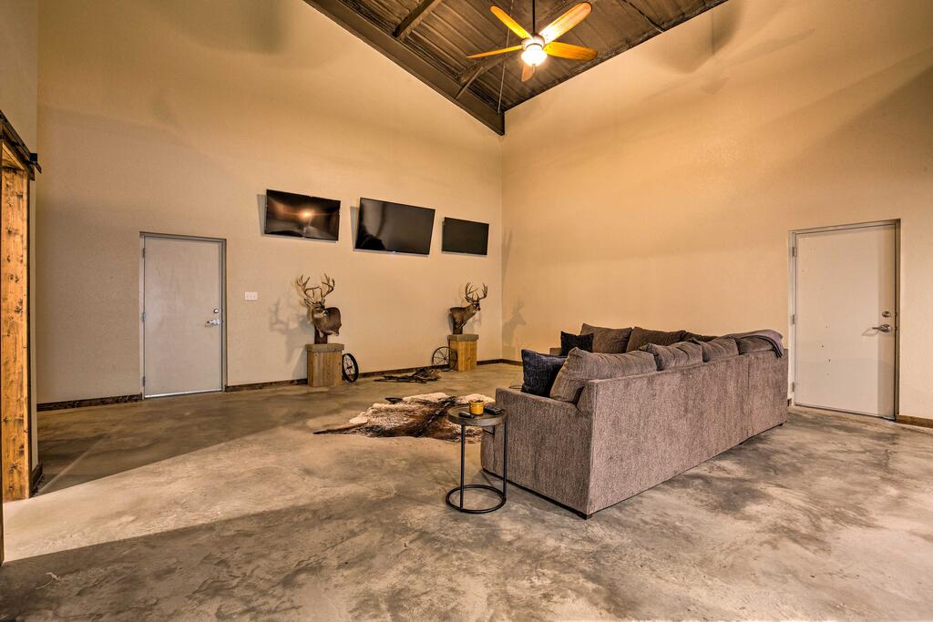 Secluded Home With Gas Grill, 3 Mi To Boating! - thumb 3