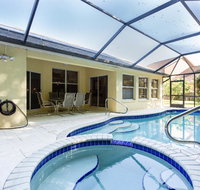 Serene  Attractive 3BR Pool - Accommodation Denver