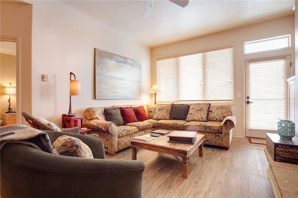 Spa At Storm Meadows - SMZ03 - thumb 1