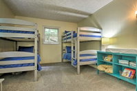 Spacious  Secluded Beech Mountain Family Chalet Accommodation Denver