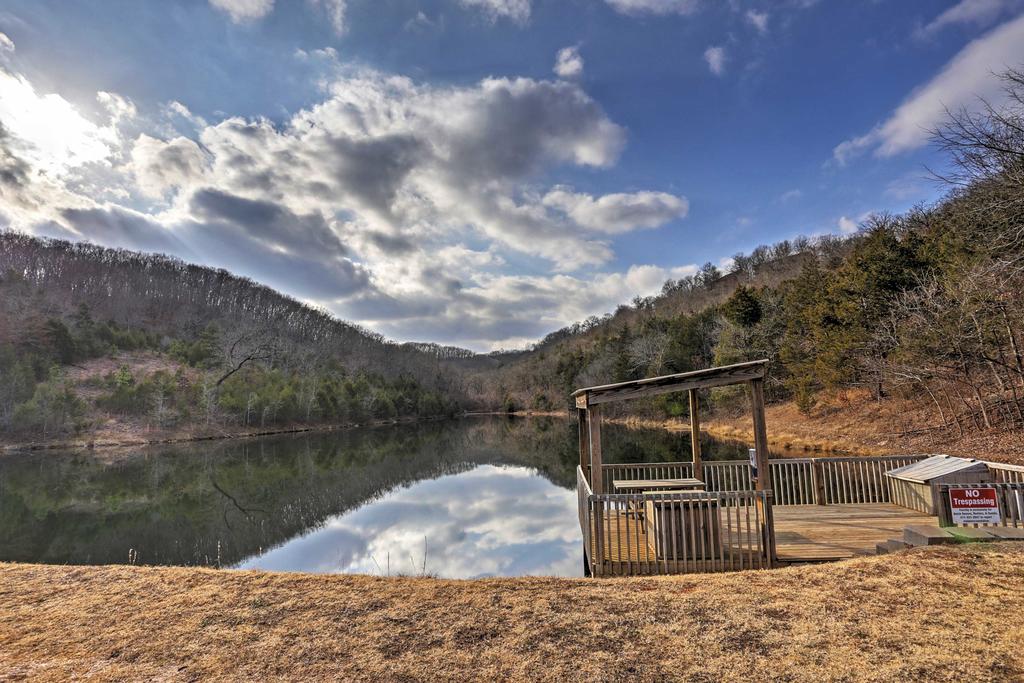 Spectacular Branson West Retreat With View Of Ozarks! - thumb 0