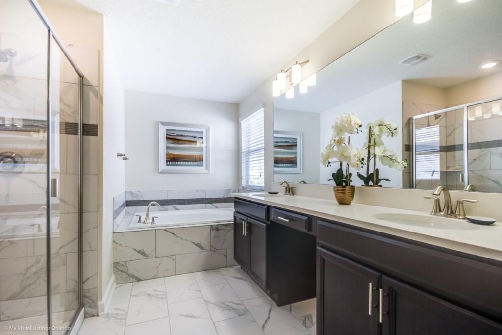 Spectacular Champions Gate 6 Bedroom With Game Rm Villa - thumb 1