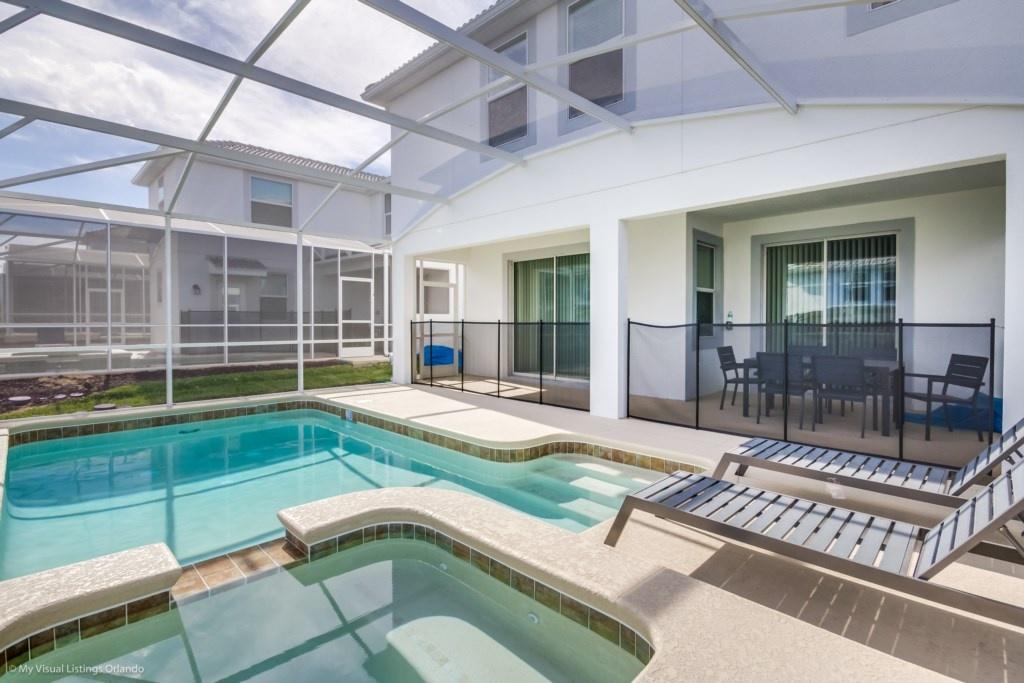 Spectacular Champions Gate 6 Bedroom With Game Rm Villa - thumb 0