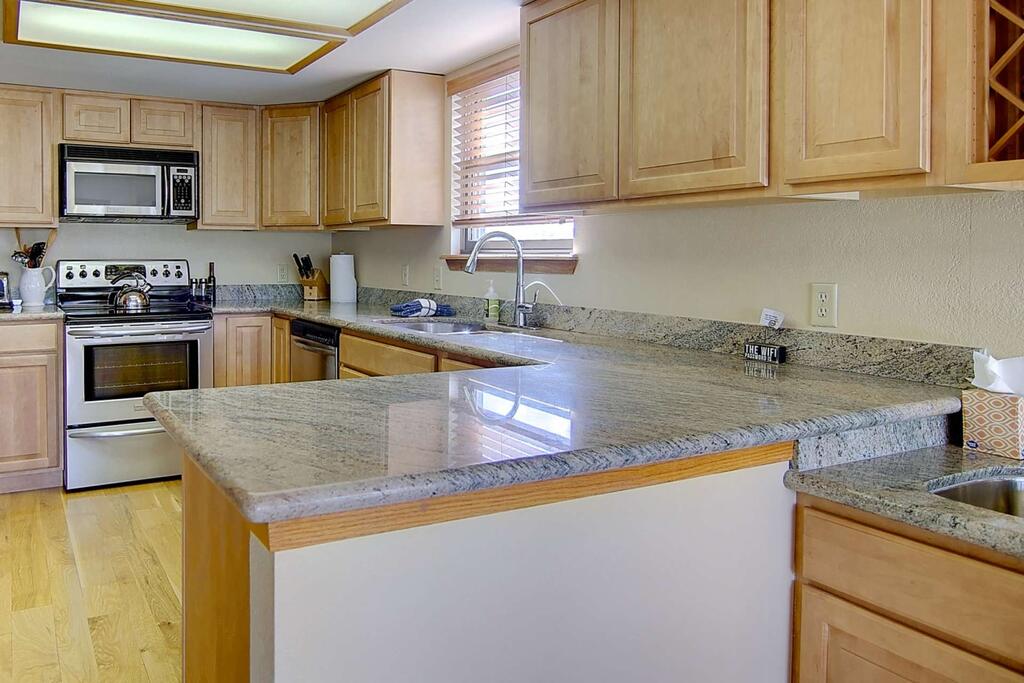 Steamboat Club Haus - thumb 1