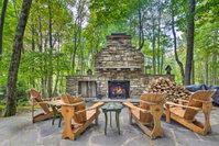 Stunning Beech Mountain Cabin with PorchHearth Accommodation Denver
