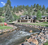 Stunning Evergreen Mountain Home on Private Stream - Accommodation Denver
