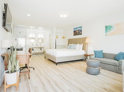 The Belmont Shore Inn