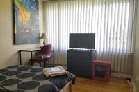 Walk to Beaumont Hospital Royal Oak 3 Bedrm Washer Dryer Smart TV in each room Accommodation Denver