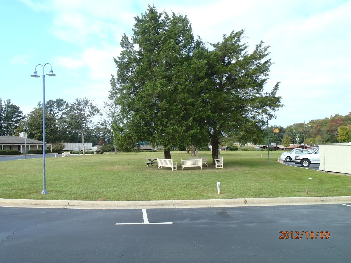 Days Inn By Wyndham Alexander City - thumb 10