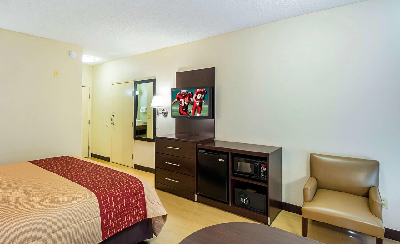 Red Roof Inn PLUS + Phoenix West - thumb 30