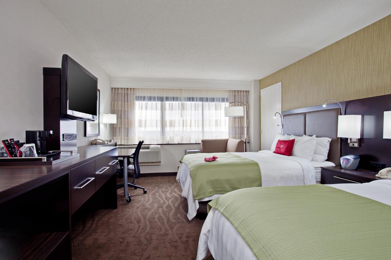 Crowne Plaza Los Angeles International Airport - thumb 9