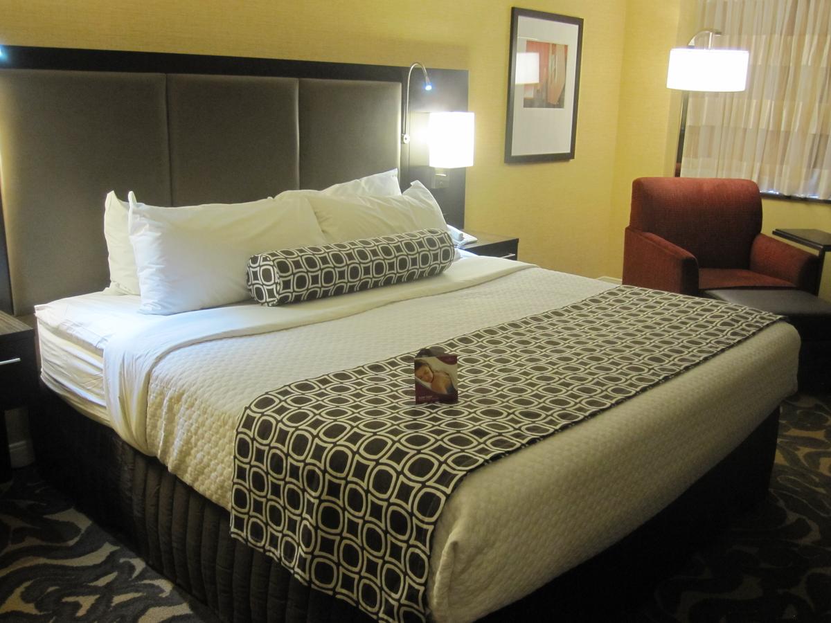 Crowne Plaza Los Angeles International Airport - thumb 16