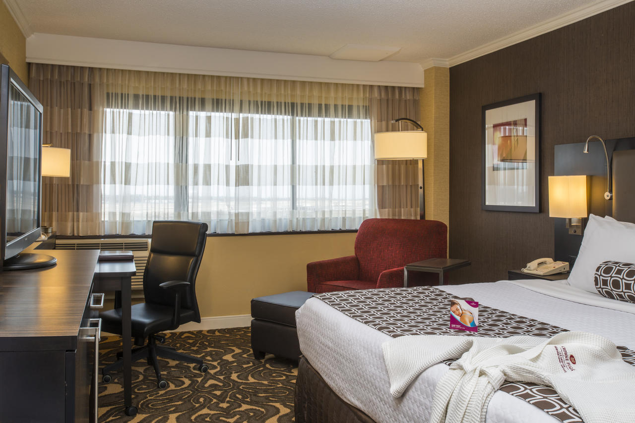 Crowne Plaza Los Angeles International Airport - thumb 22