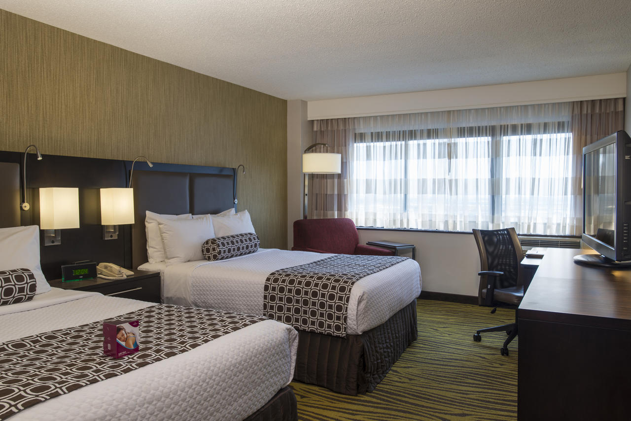 Crowne Plaza Los Angeles International Airport - thumb 17