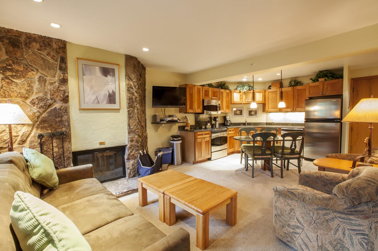 Laurelwood Condominiums, A Destination Residence - thumb 7