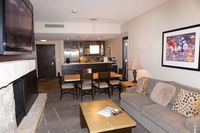 120 Carriage Way 2204 203154-9418 Condo Accommodation Denver