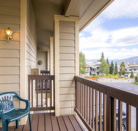 Two-Bedroom Townhome 103F at The Pointe - Accommodation Denver