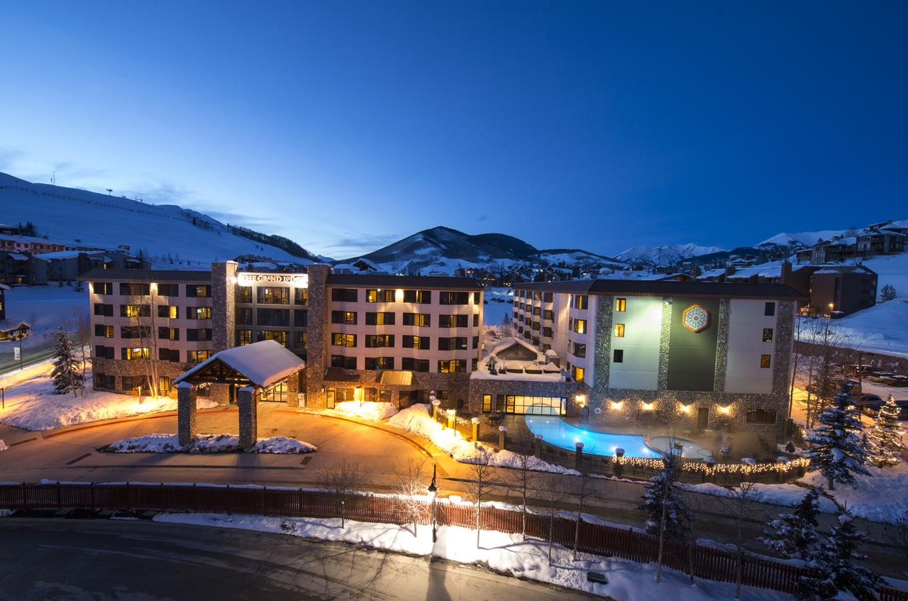 The Grand Lodge Hotel And Suites - thumb 0