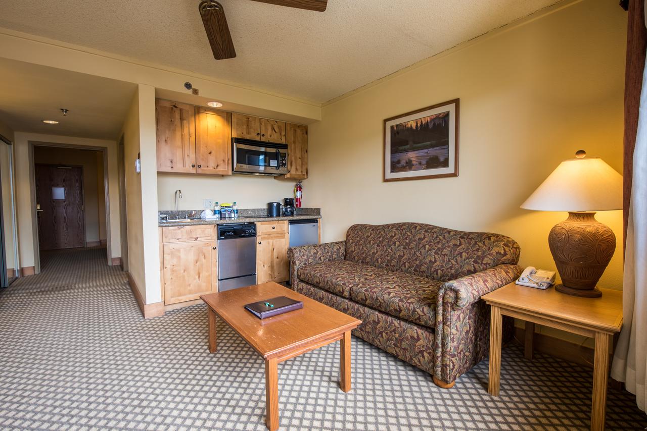 The Grand Lodge Hotel And Suites - thumb 22