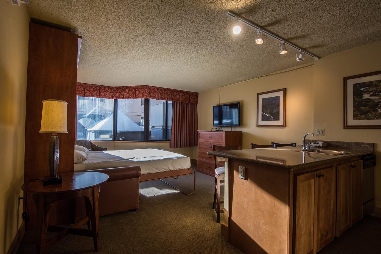 The Grand Lodge Hotel And Suites - thumb 16