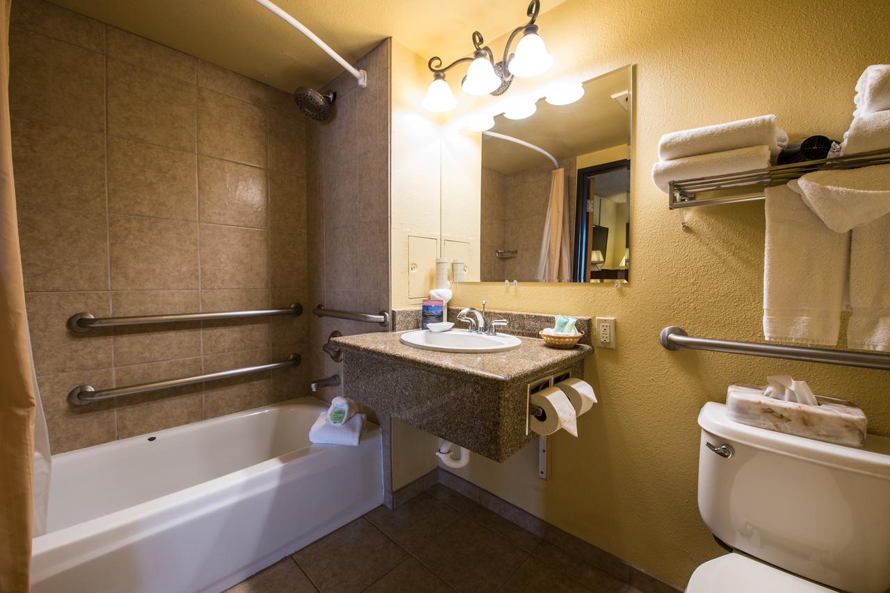 The Grand Lodge Hotel And Suites - thumb 31