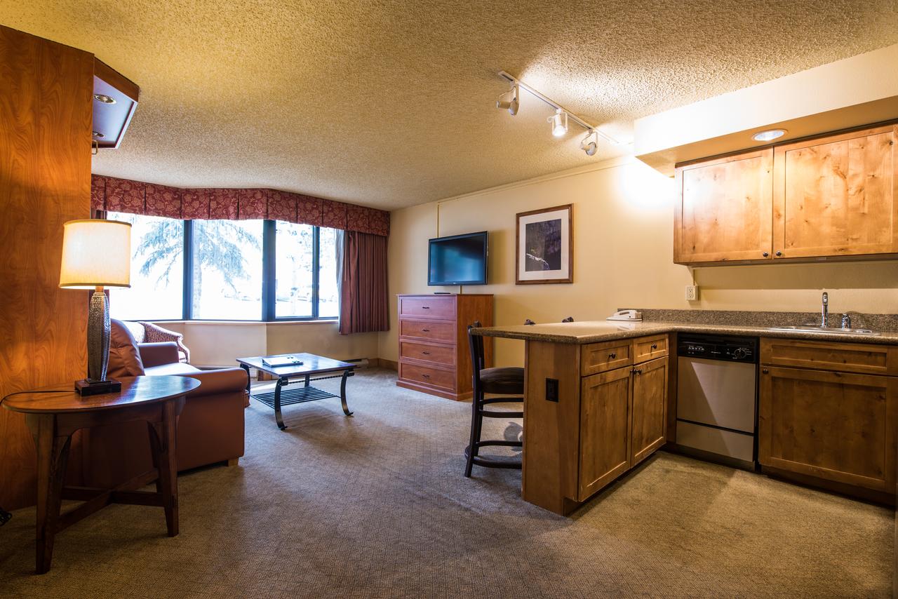 The Grand Lodge Hotel And Suites - thumb 42