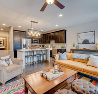 Downtown WP Luxury Chalet 139 Near Resort - Free Activities Daily and Shuttle - Accommodation Denver