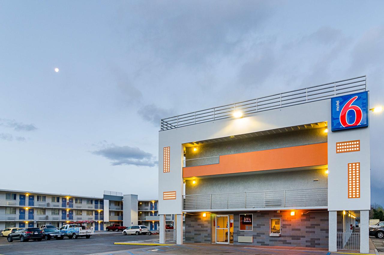 Motel 6 Denver Central - Federal Boulevard - thumb 0