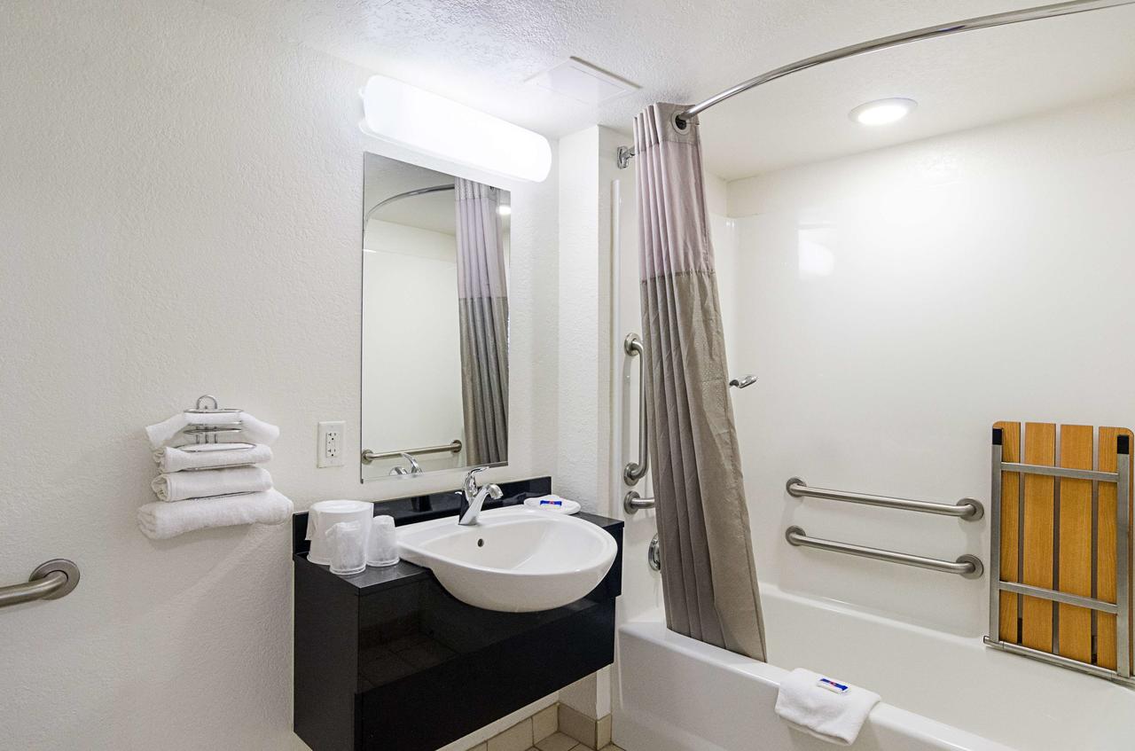 Motel 6 Denver Central - Federal Boulevard - thumb 36
